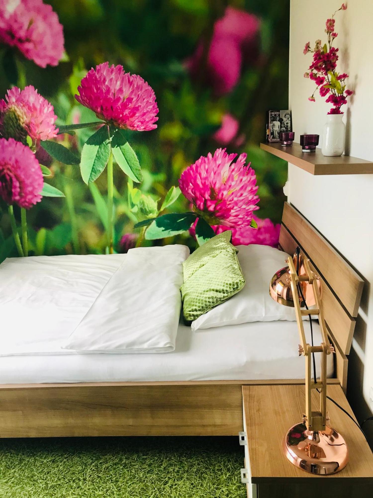 Design Hotel Romantick Тршебонь Экстерьер фото